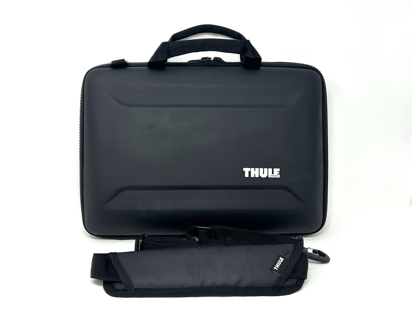 GENUINE Thule Gauntlet 4 Attaché Briefcase 14” MacBook Pro Laptop Case Black OEM