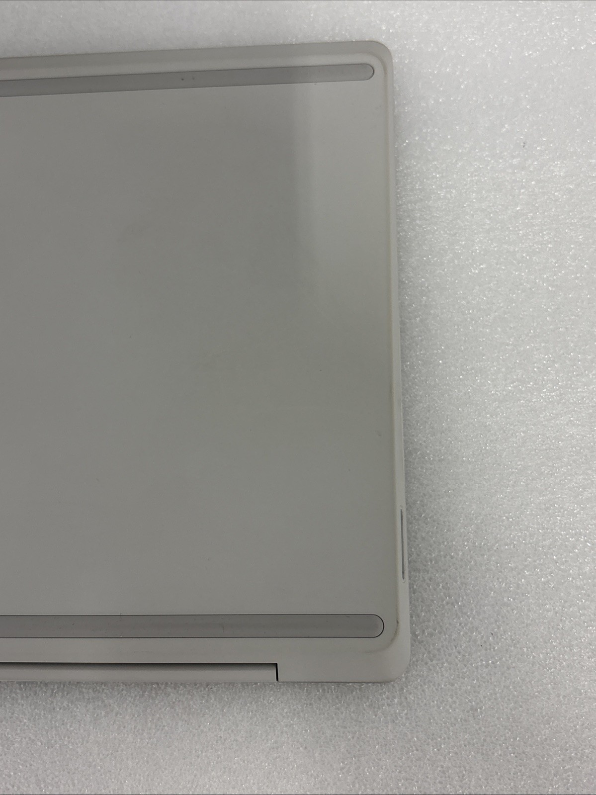Microsoft Surface Laptop Go 12.4″ (256GB, Intel i5 10th Gen., 8GB) – Platinum