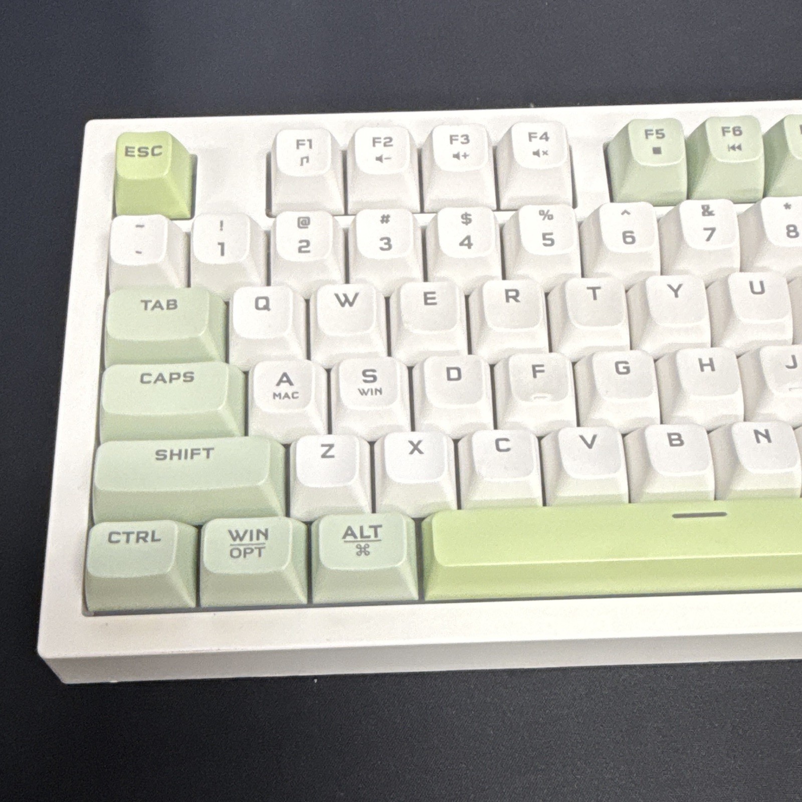 Mechanical Wireless Bluetooth USB-C RGB Backlit Keyboard White Green