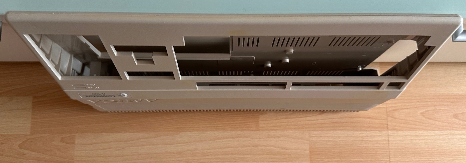 Commodore Amiga 500 Desktop Case S.Nr.: 238971 Made in CHINA #14 26