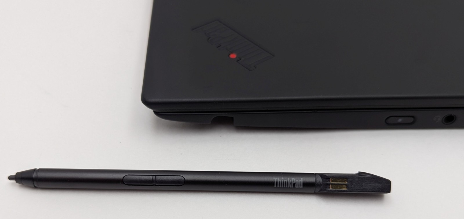 Lenovo ThinkPad X1 Yoga 3rd Gen 14″ Laptop i5-8250U 8GB RAM 256GB SSD Windows 11