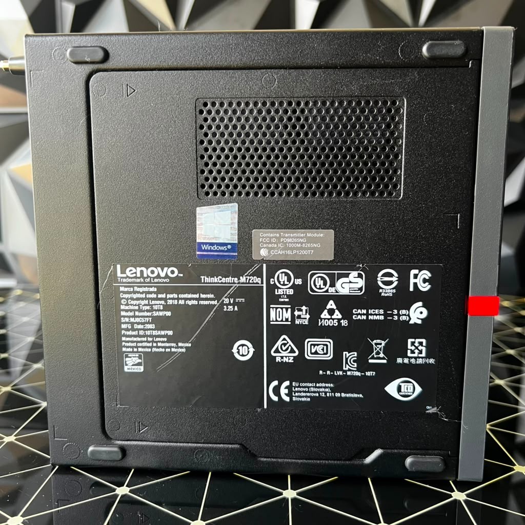 Lenovo ThinkCentre M720q ( i5 8th Gen / 32 GB RAM / 256 GB SSD ) Win11 Pro & AC