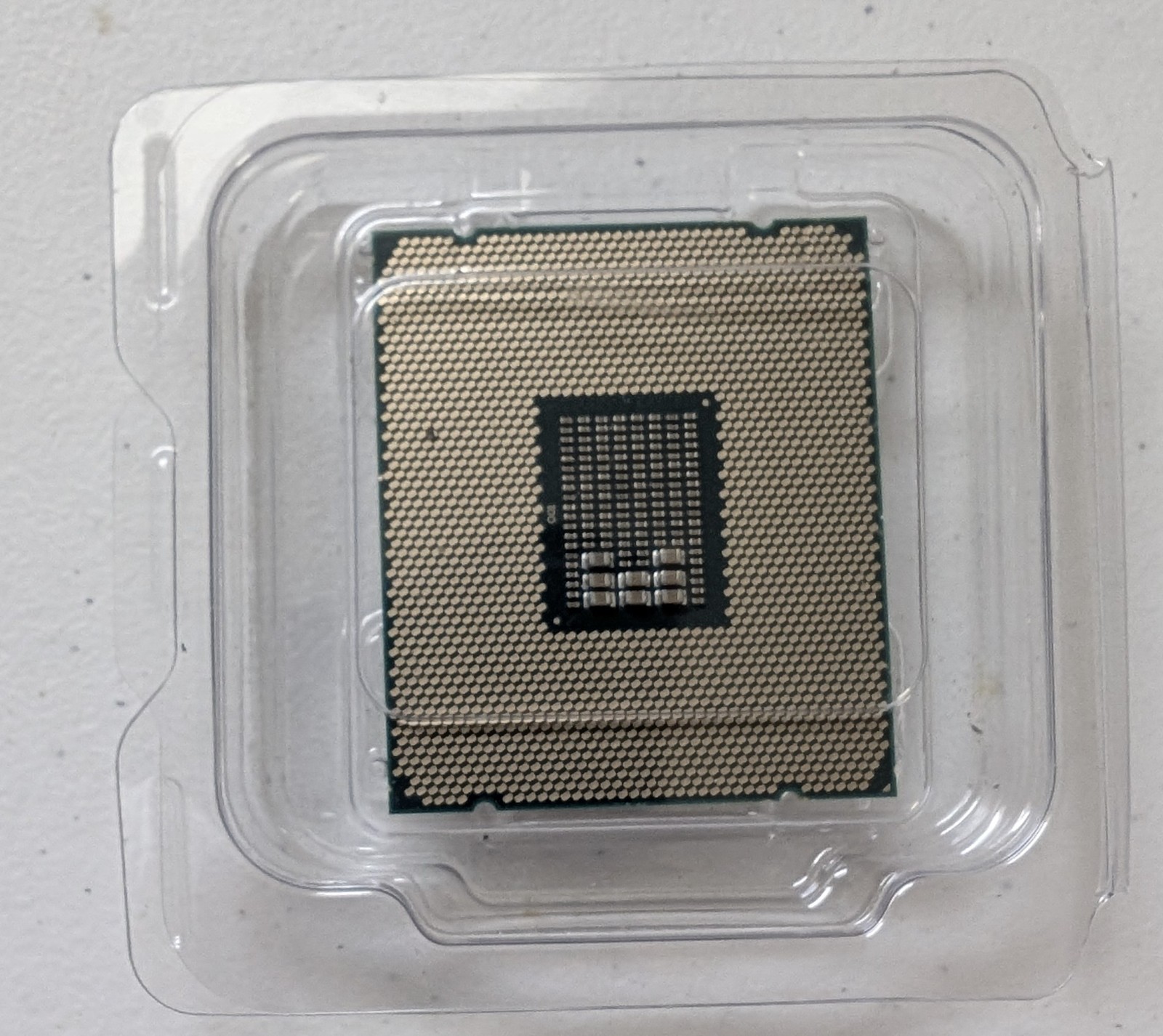 Intel i7-6900K 3.2 GHz 20MB 8 Core 140W LGA2011-v3 Desktop HEDT CPU