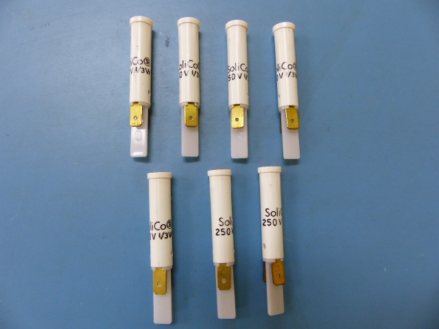 SOLICO 2452-3-10-20120 Qty of 7 per Lot 250V ORANGE INDICATOR LIGHTS 1/3W WITH