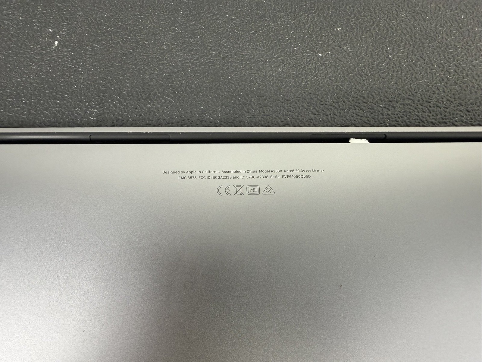 Apple MacBook Pro A2338 13.3″ 8-Core M1 2020 8GB DDR4 256GB Touchbar