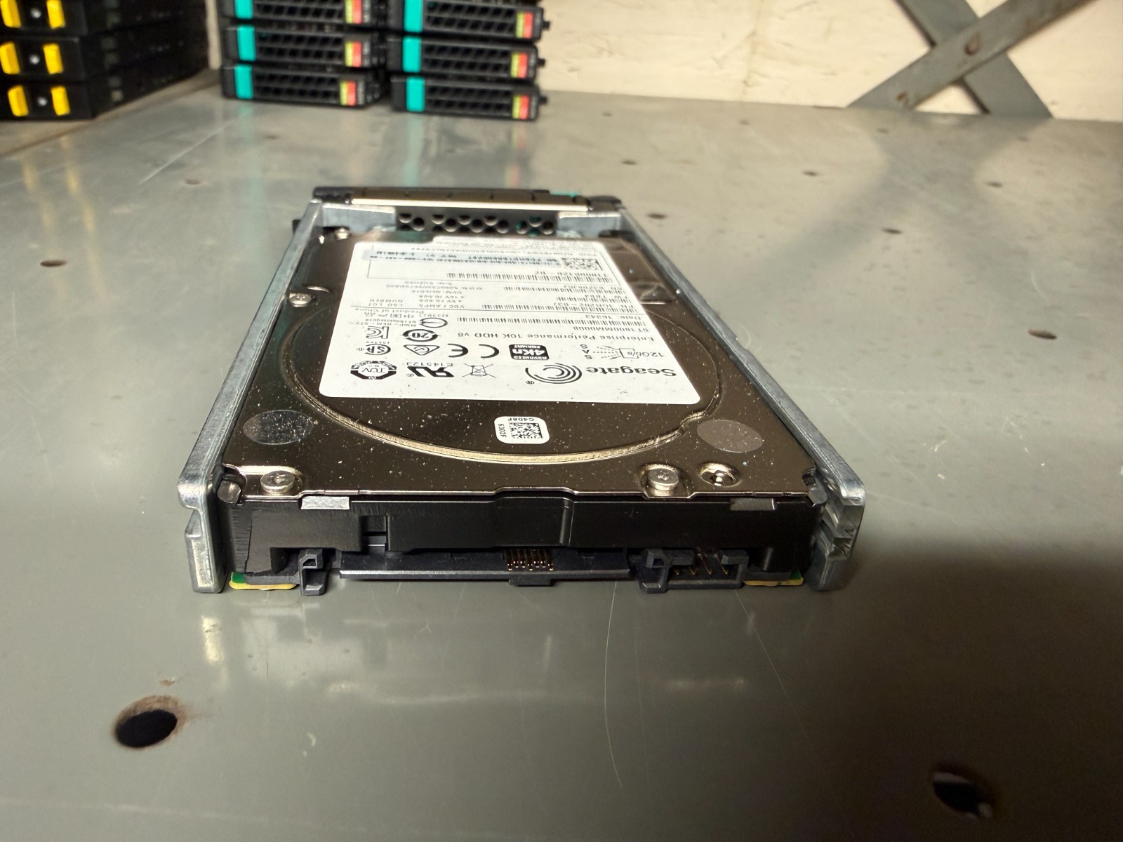 1.8TB ~ 2TB SAS Seagate 2.5″ 10K RPM 12Gbps 4Kn Enterprise Server Hard Drive