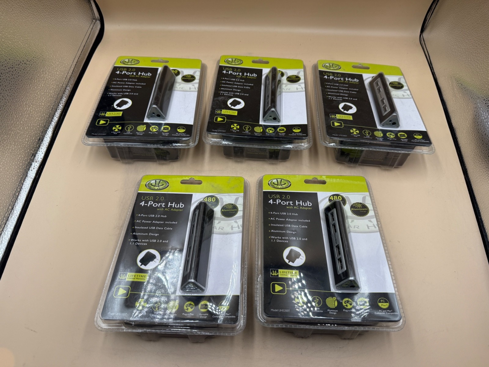 LOT OF 5 Gear Head USB 2.0 4-Port Triangle Hub with AC Adapter UH5200T