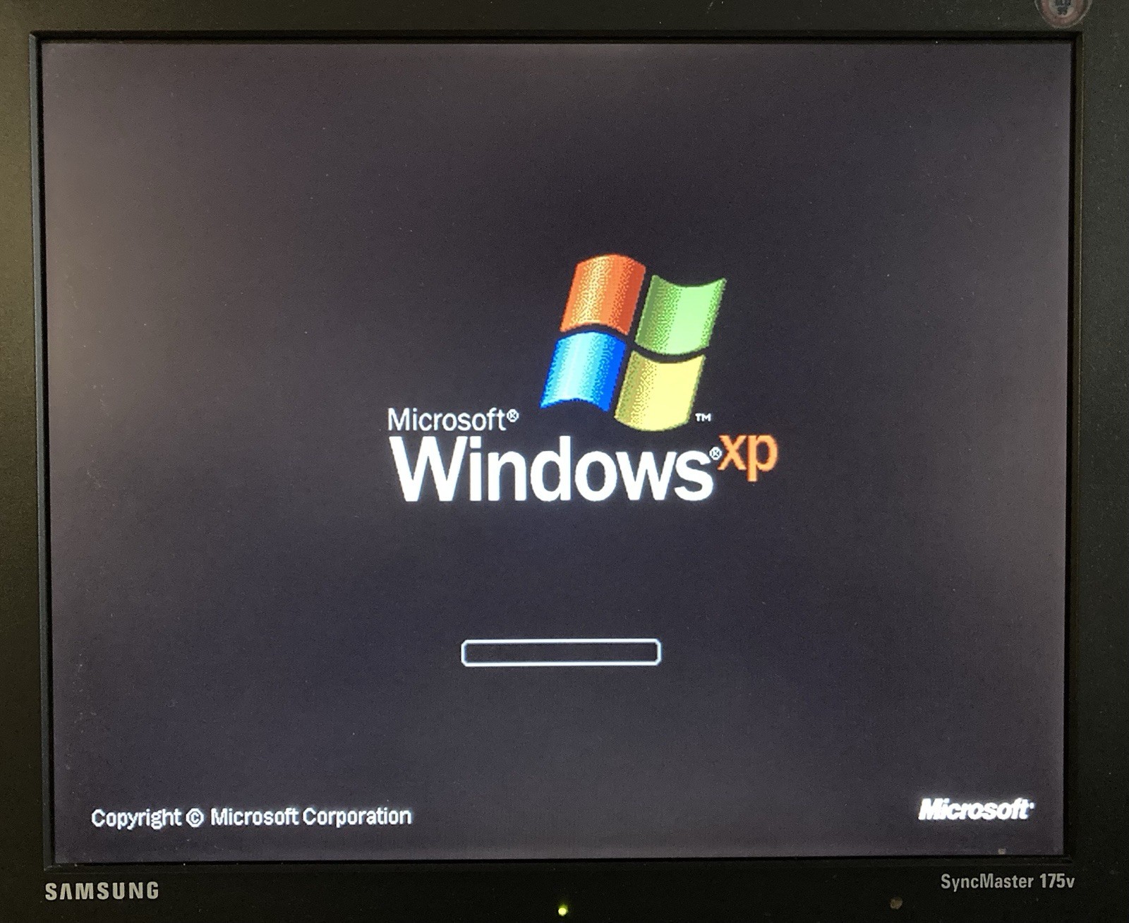 HP Pavilion a1230n Tower Computer/Vintage Windows XP Media Center, Firewire