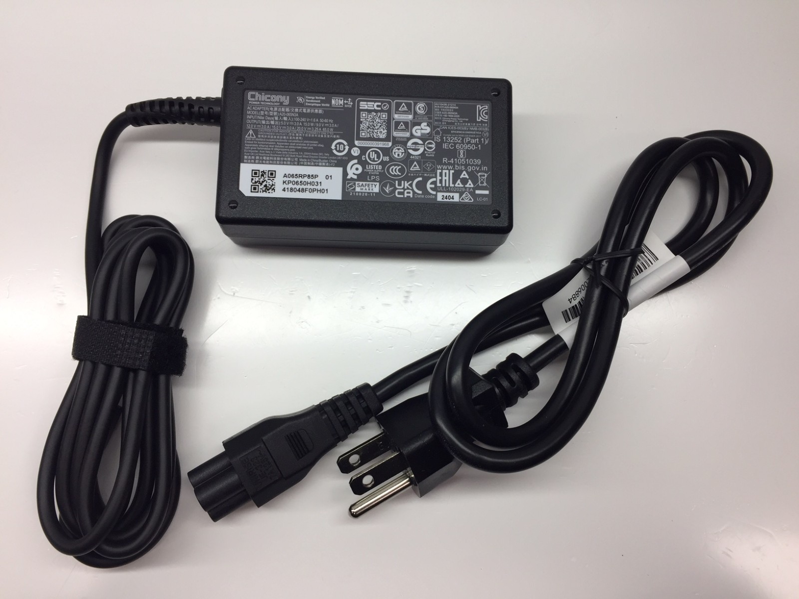 Genuine Chicony AC Adapter USB-C and Plug A20-065N3A 20V 65W 3.25A Charger