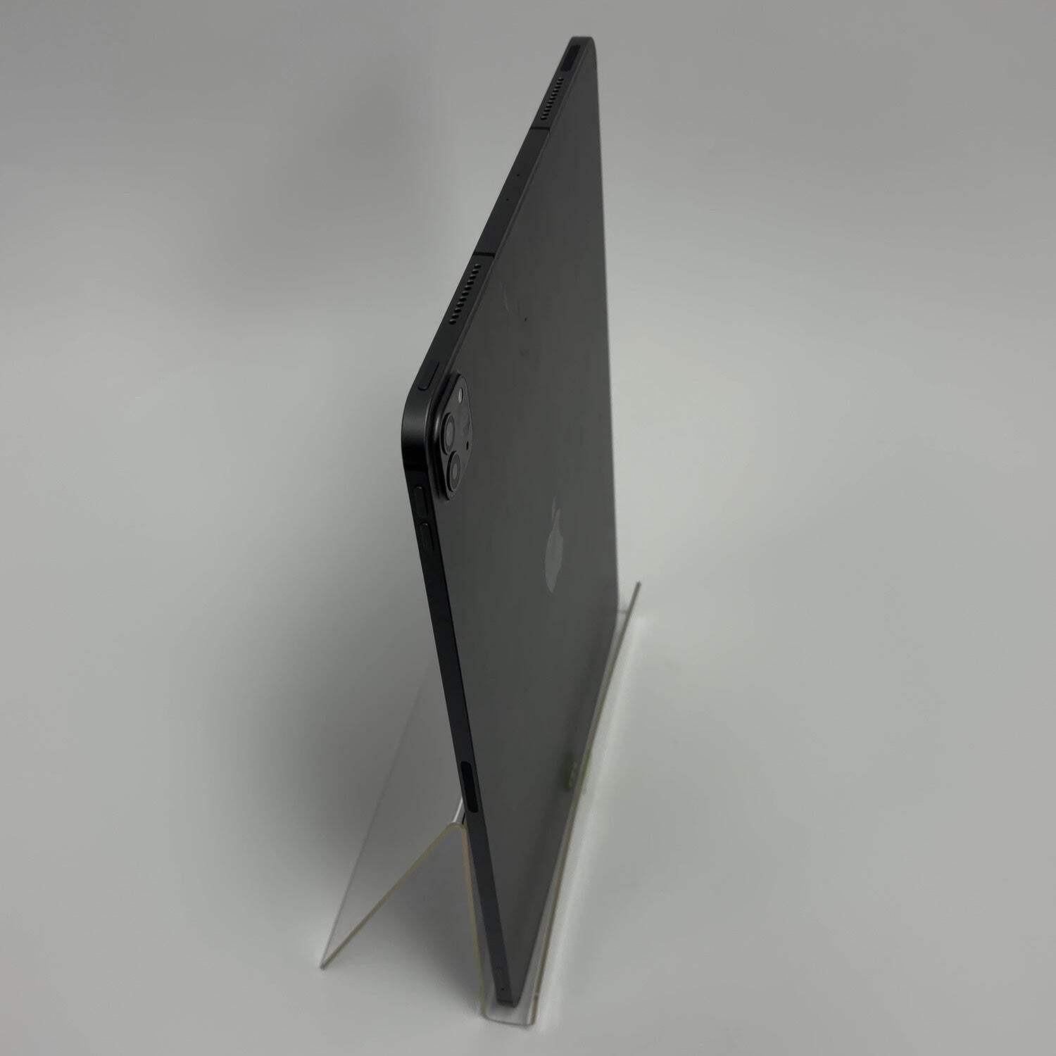 WiFi Only Apple iPad Pro 12.9″ 5th Gen 256GB Space Gray MHNW3LL/A