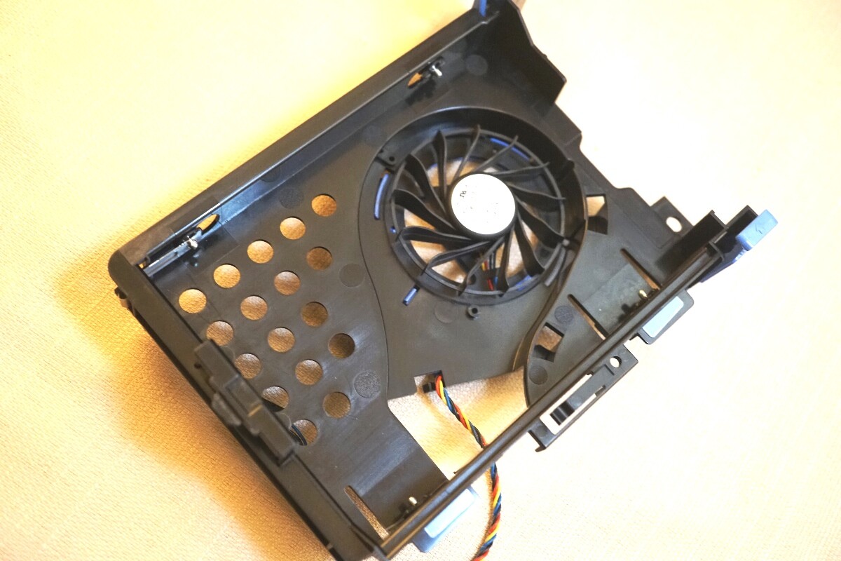 DELL OptiPlex 780 Small Form Factor SFF computer case chassis – HARD DRIVE CADDY