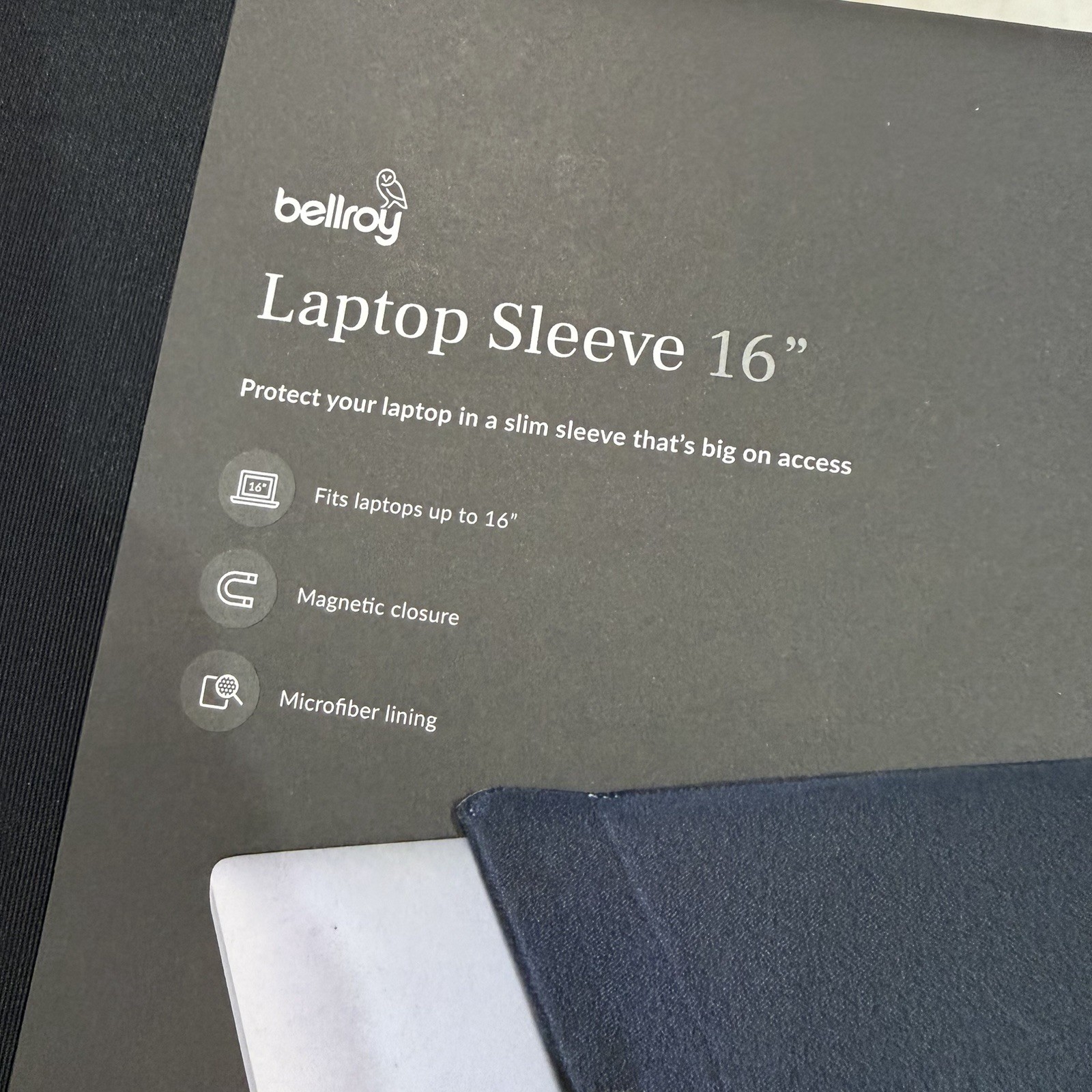 Bellroy Laptop Sleeve 16in Black NWOT Magnetic Closure Protective Case Cover