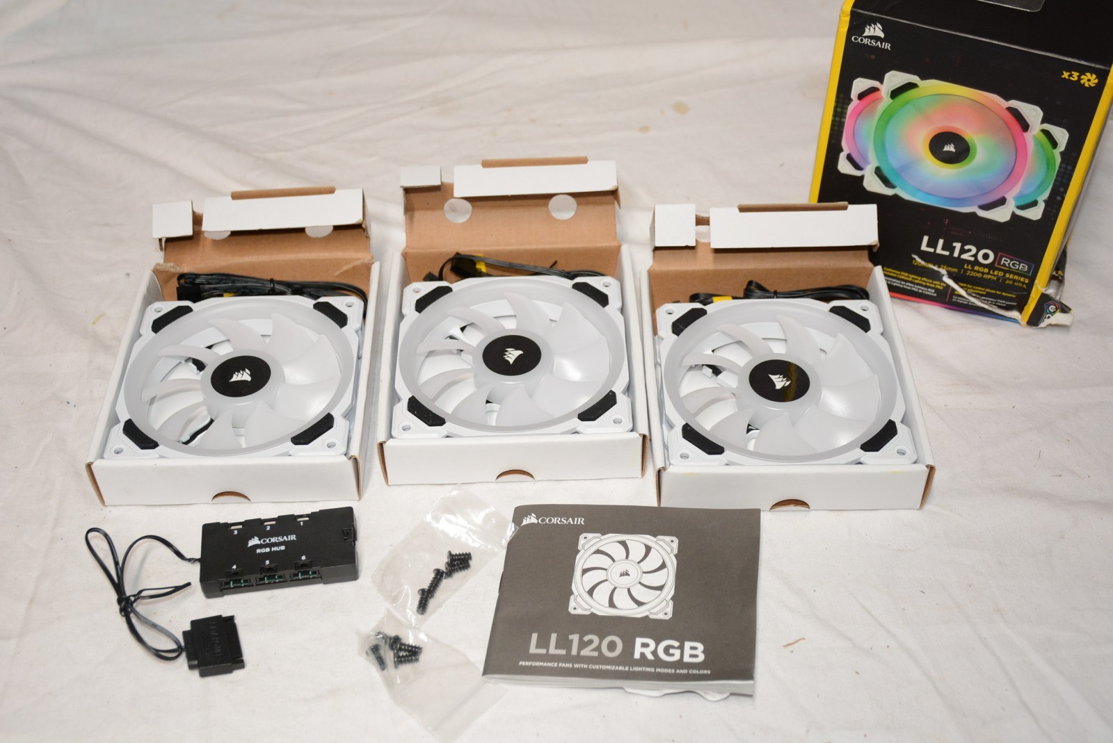 CORSAIR LL120 Dual Light Loop RGB LED PWM Fan 120mm – Pack of 3