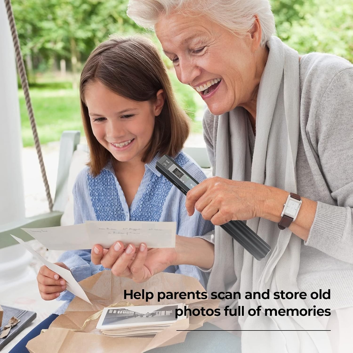 Effortless Scanning: 900 DPI Portable Scanner for Photos & Documents, Black