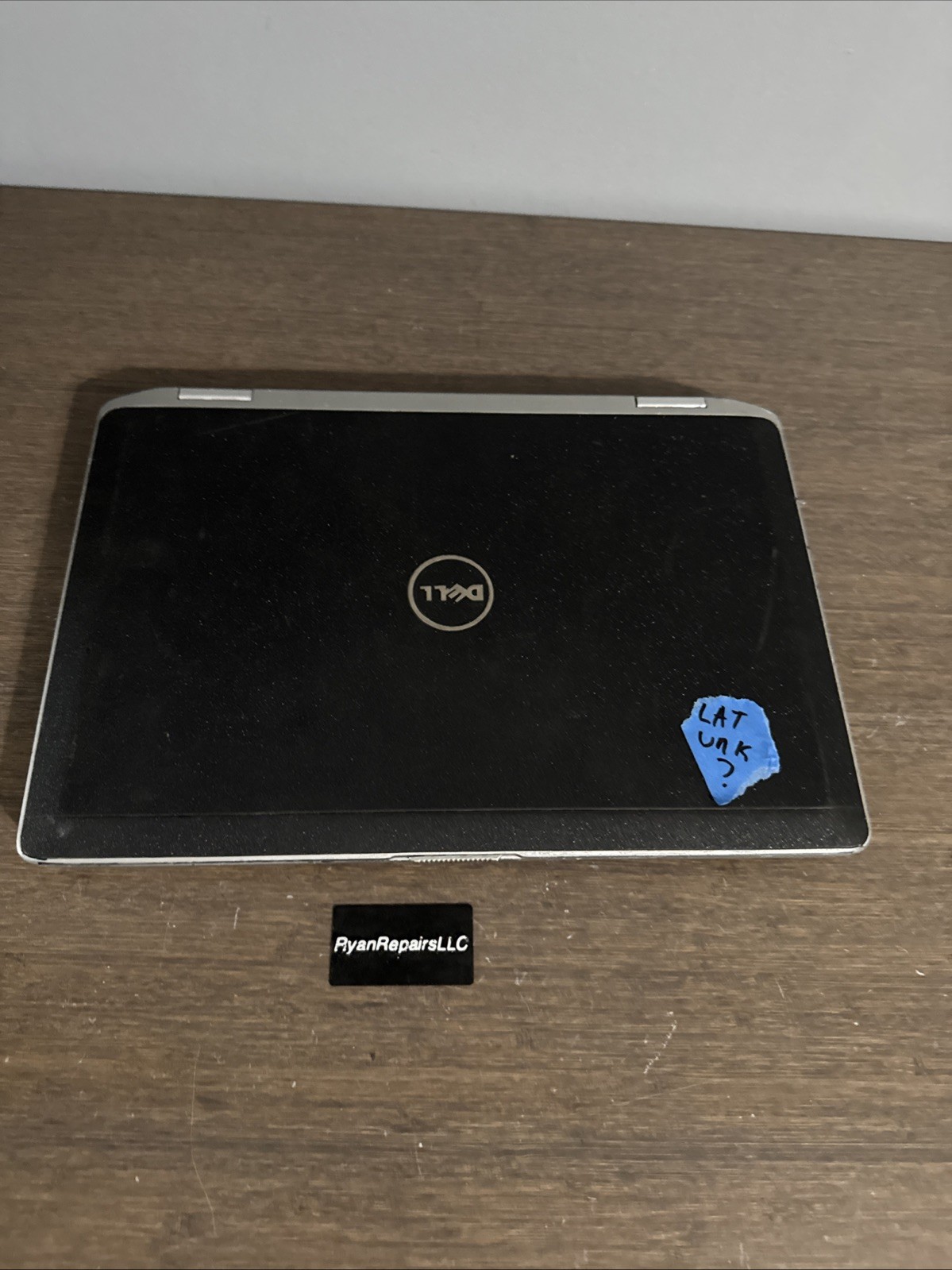 Dell Latitude Laptop – Unknown model – PARTS OR REPAIR