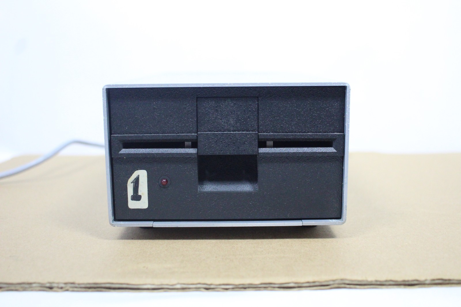 VINTAGE UNBRANDED EXTERNAL FLOPPY DISK DRIVE-FOR PARTS/SPARE PARTS/REPAIR ONLY