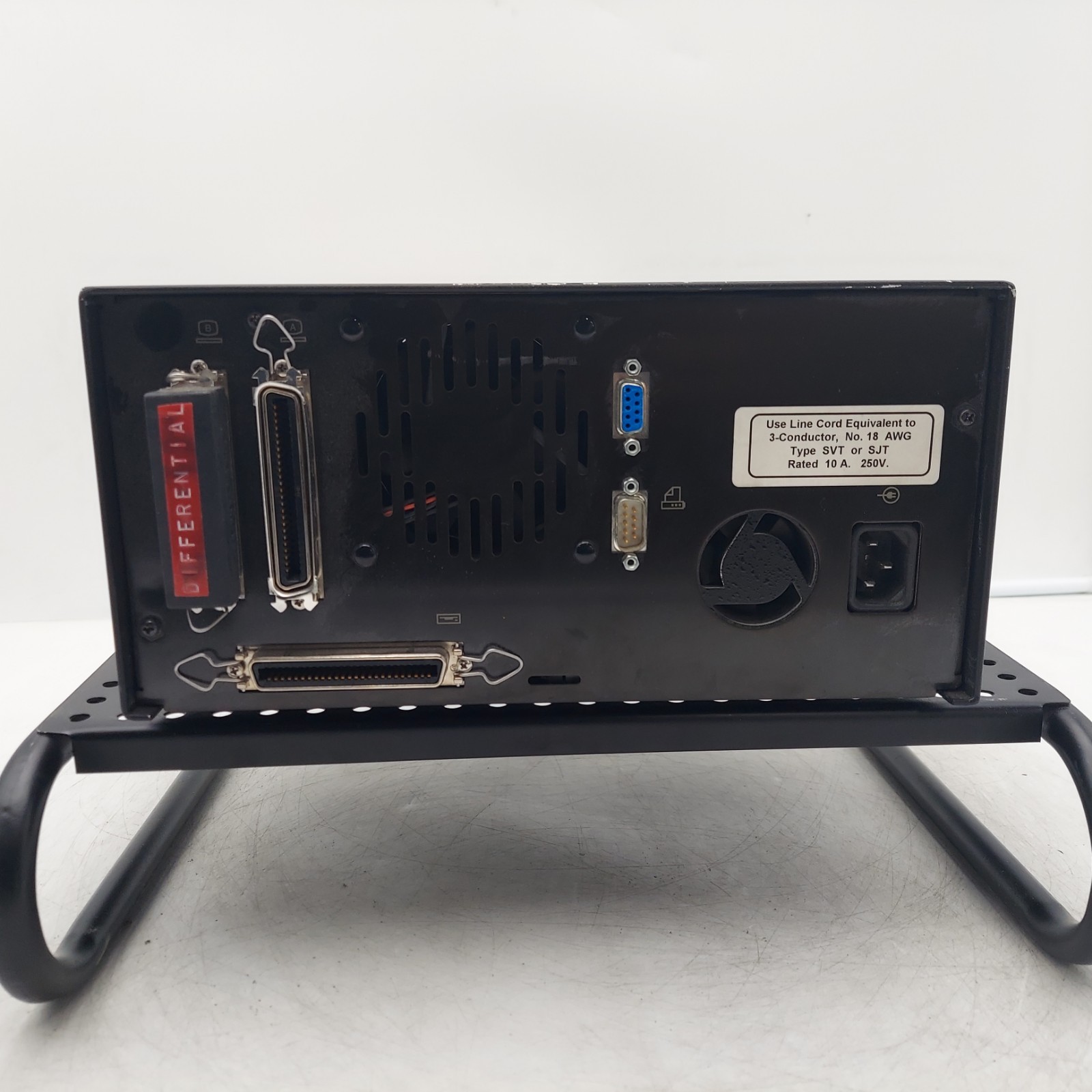 IBM 7208-234 TAPE DRIVE