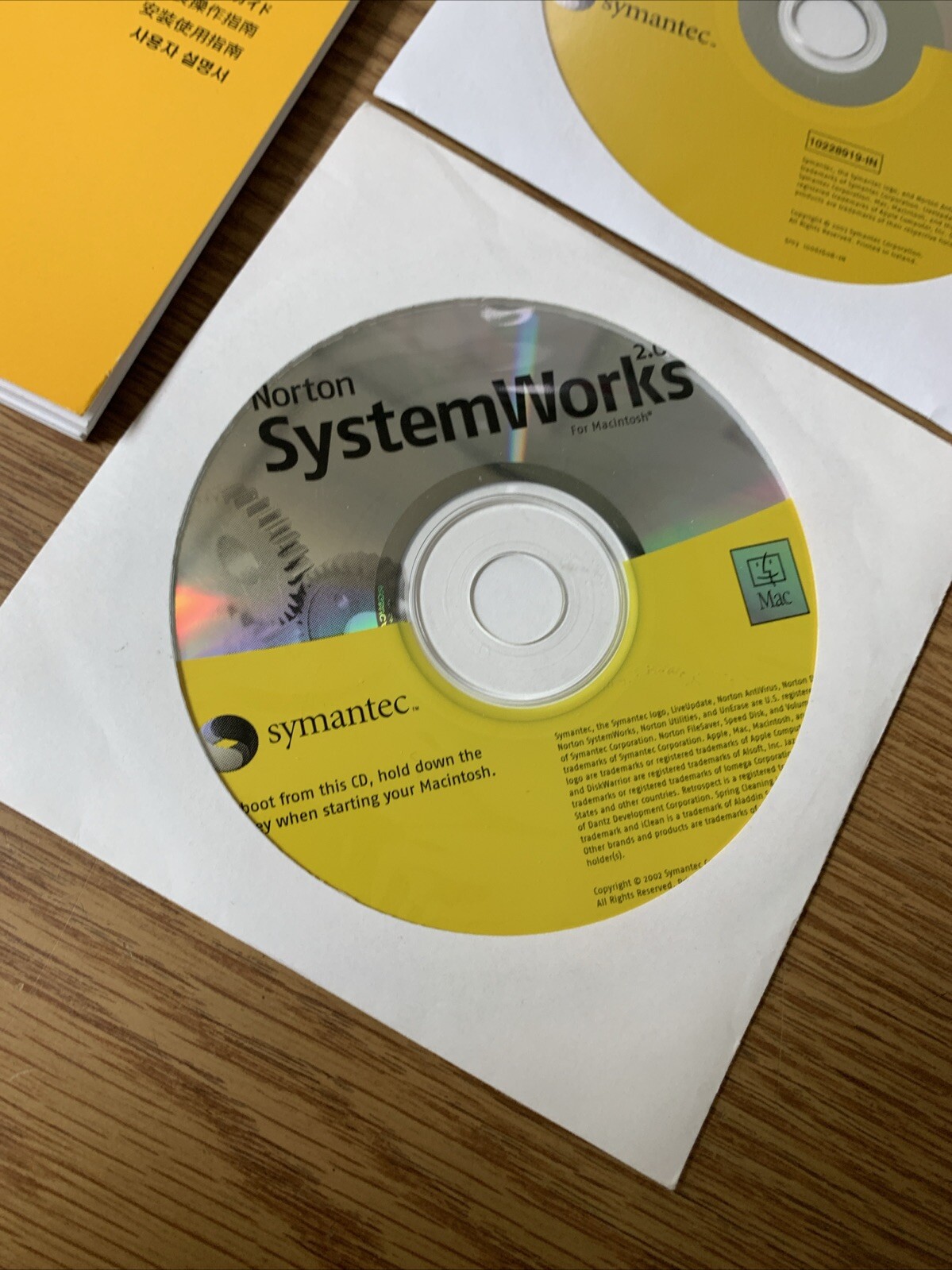 Norton Antivirus by Symantec 9.0 Macintosh OS Mac 30 Days Warranty