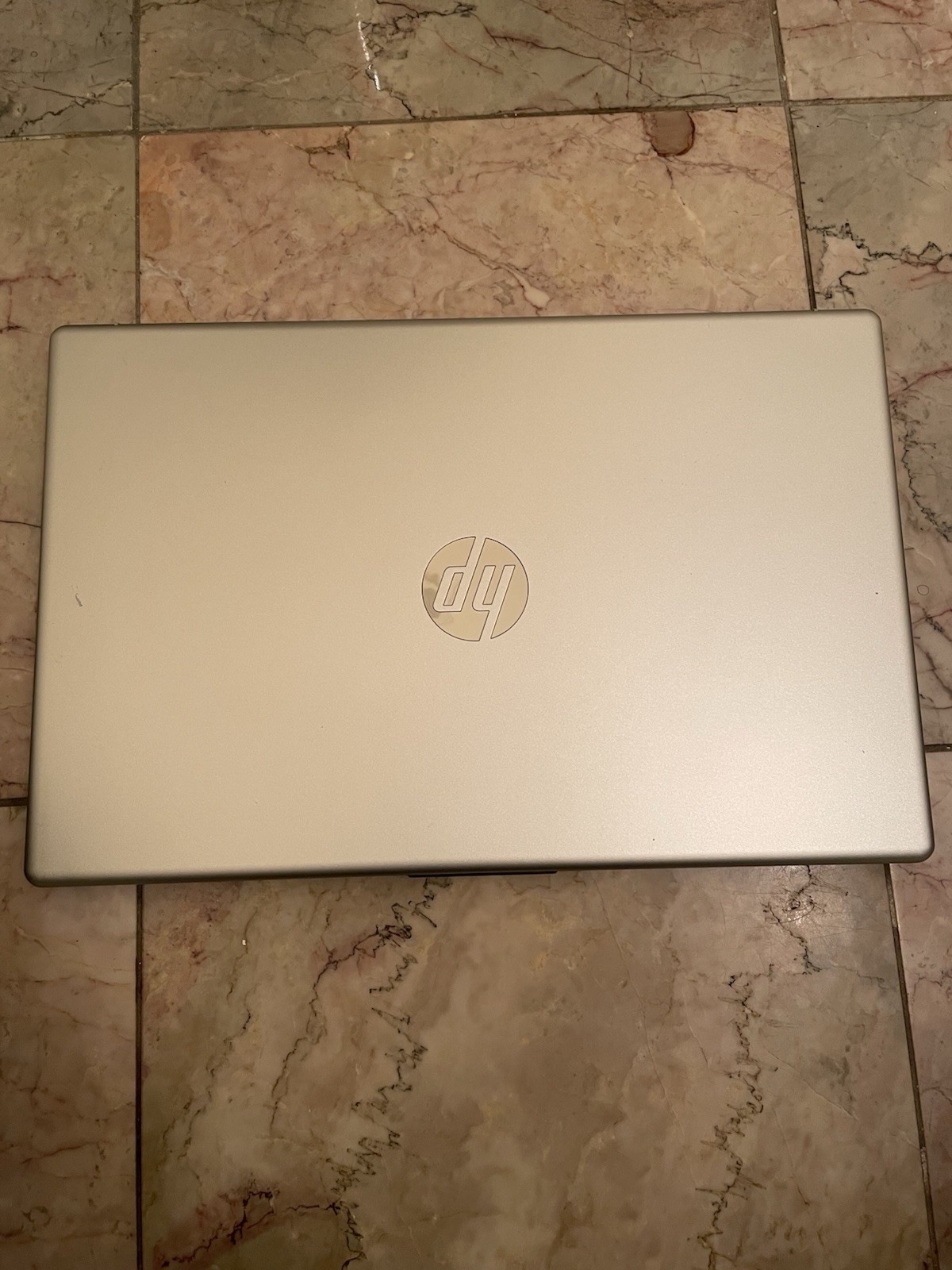 HP 15-fc0025dx 15.6in Ryzen 5 8GB 512GB SSD Win11 Silver Laptop