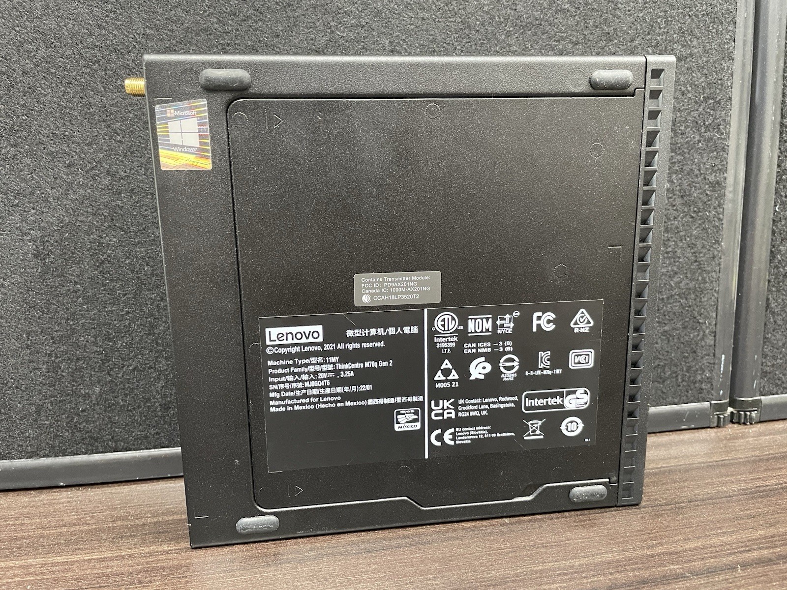 Lenovo ThinkCentre M70q Gen 2 Micro i5-11400T 8GB RAM 256GB NVMe