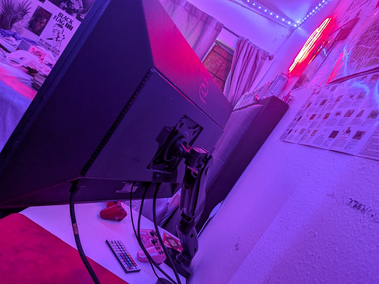 BenQ ZOWIE ZOWIE 24in 240hz WITH arm stand