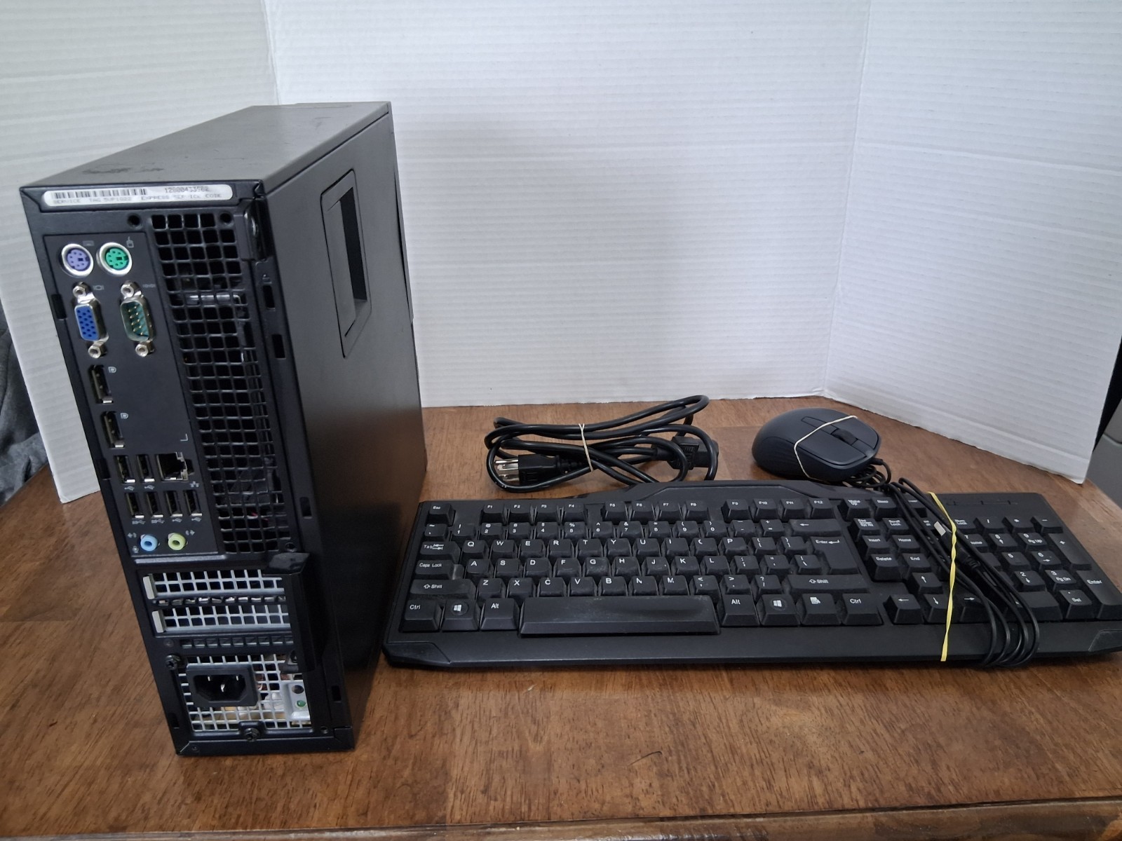 DELL OPTIPLEX 7010 i3 3.3Ghz 4GB Ram450 GB HD WINDOWS 10-POWER CORD, ACCESORIES