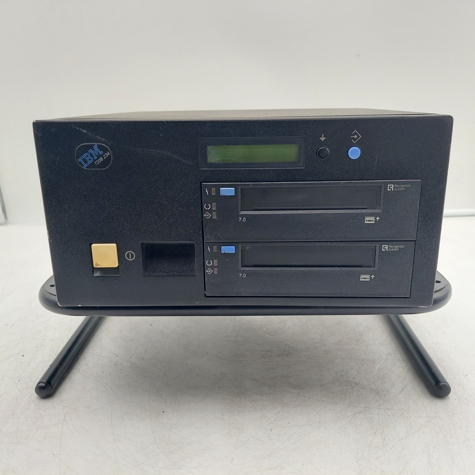 IBM 7208-234 TAPE DRIVE