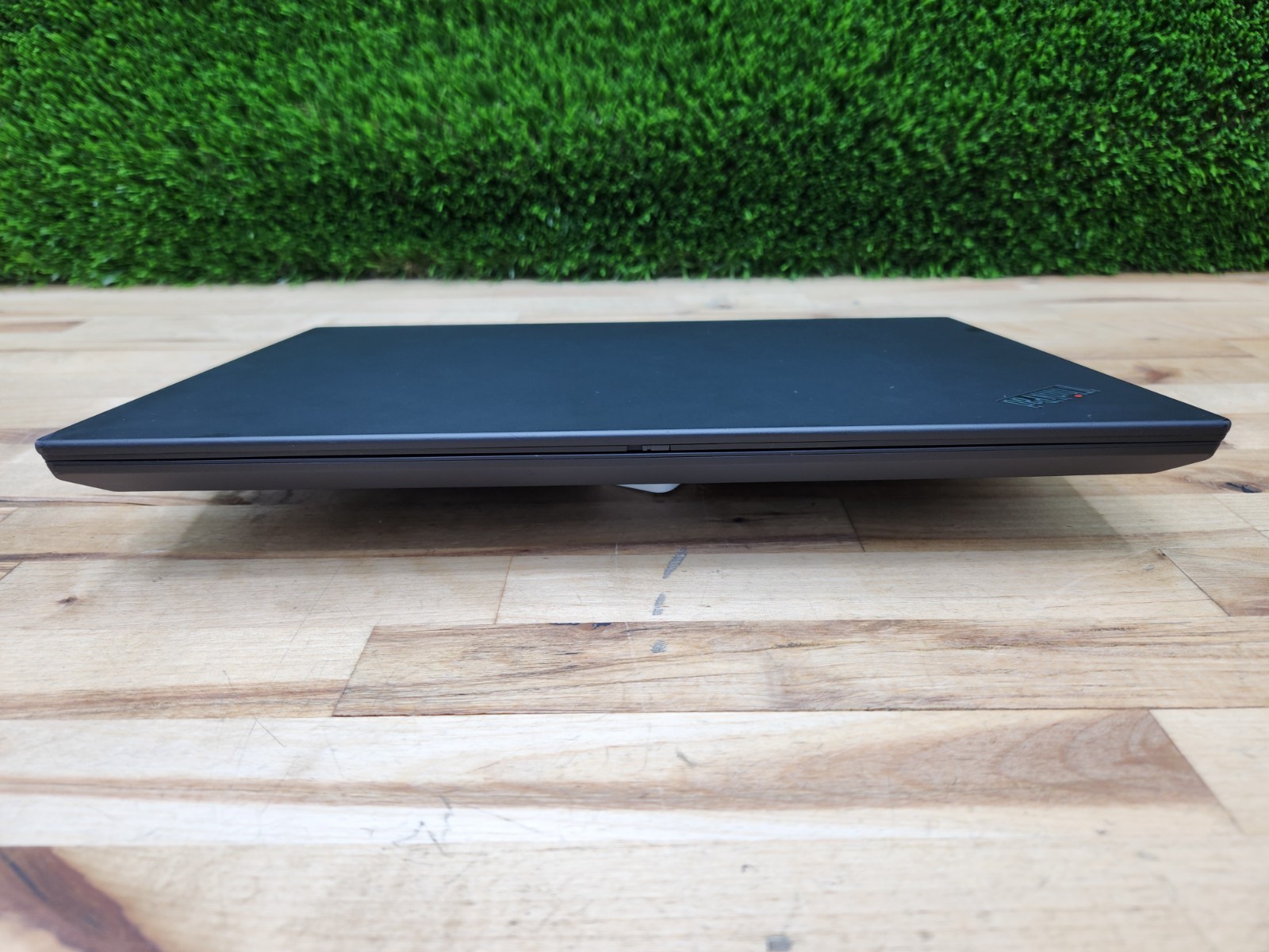 Lenovo ThinkPad T490 14″ FHD i5-8365U 1.6GHz 16GB RAM 256GB SSD Windows 11 Pro ~