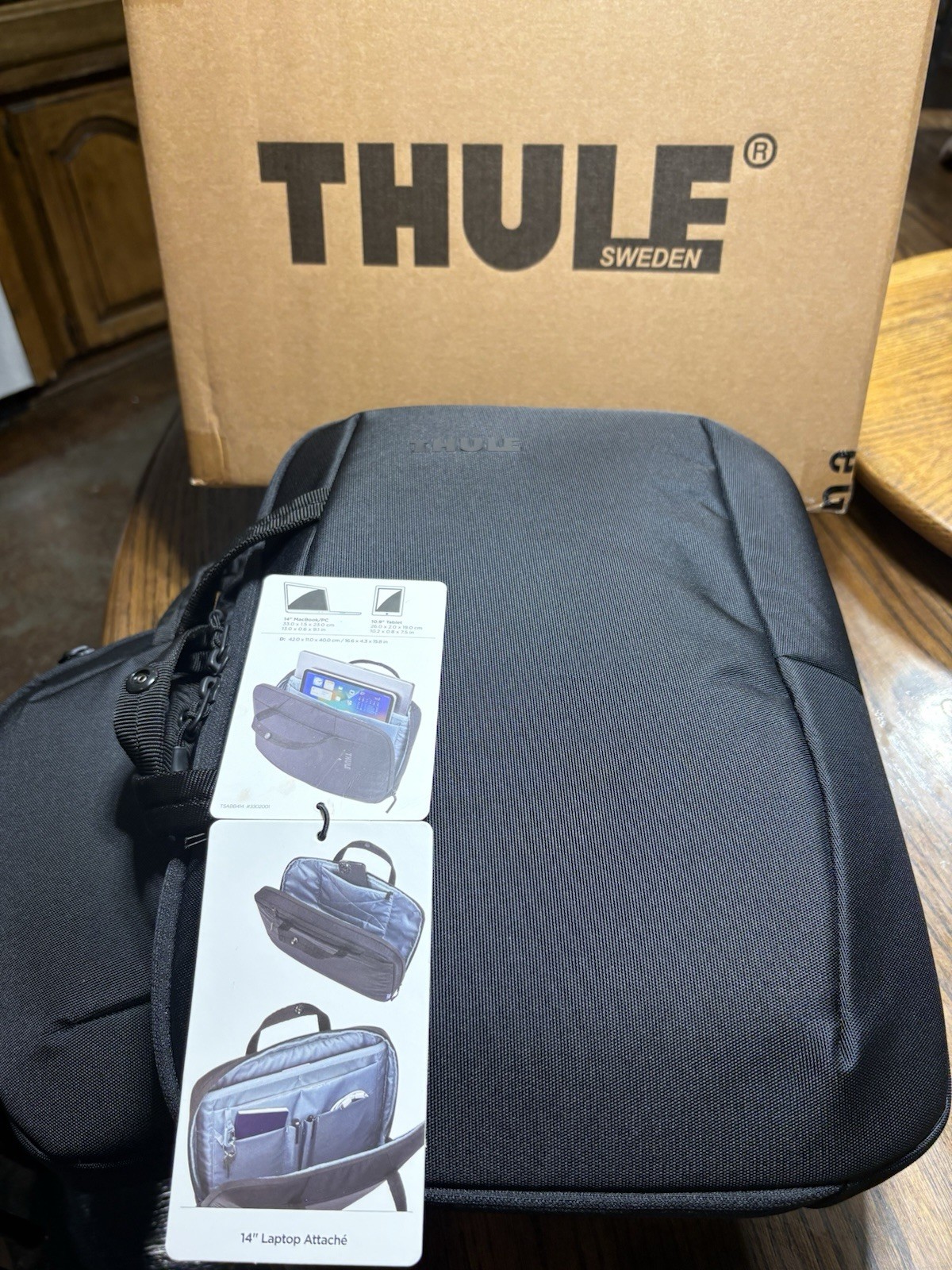 Thule 14″ Laptop Attaché Padded Nylon Black Case for 14 in Macbook/ 10.9” Tablet