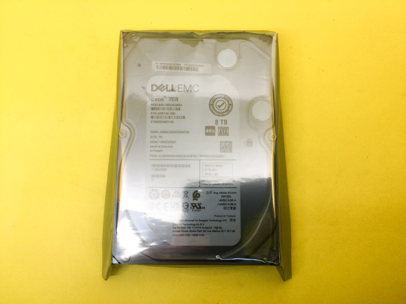 EMC Seagate Exos 7E8 8TB 7.2K SATA 6Gb/s 4Kn 3.5in HDD ST8000NM013A 118000881