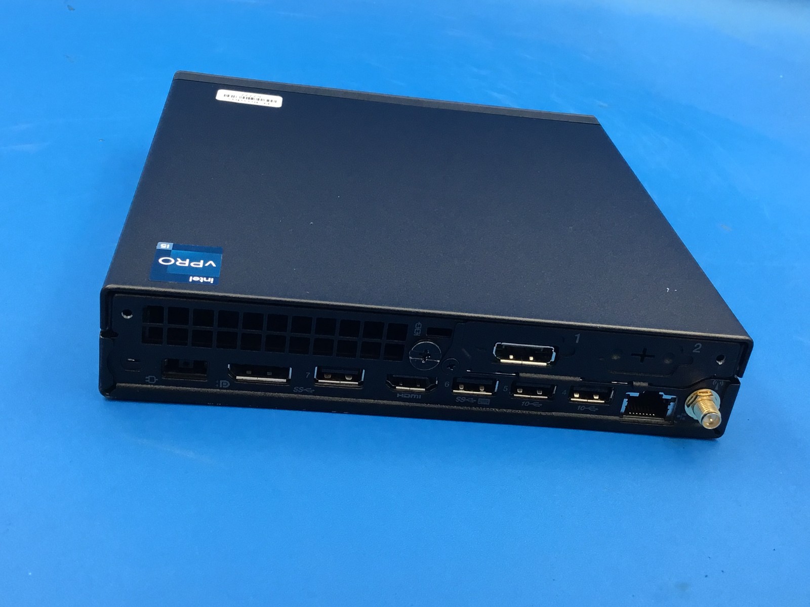 Lenovo ThinkCentre M80q Tiny PC i5-12500T 8GB RAM 256SSD WiFi FHD NO OS WIPED