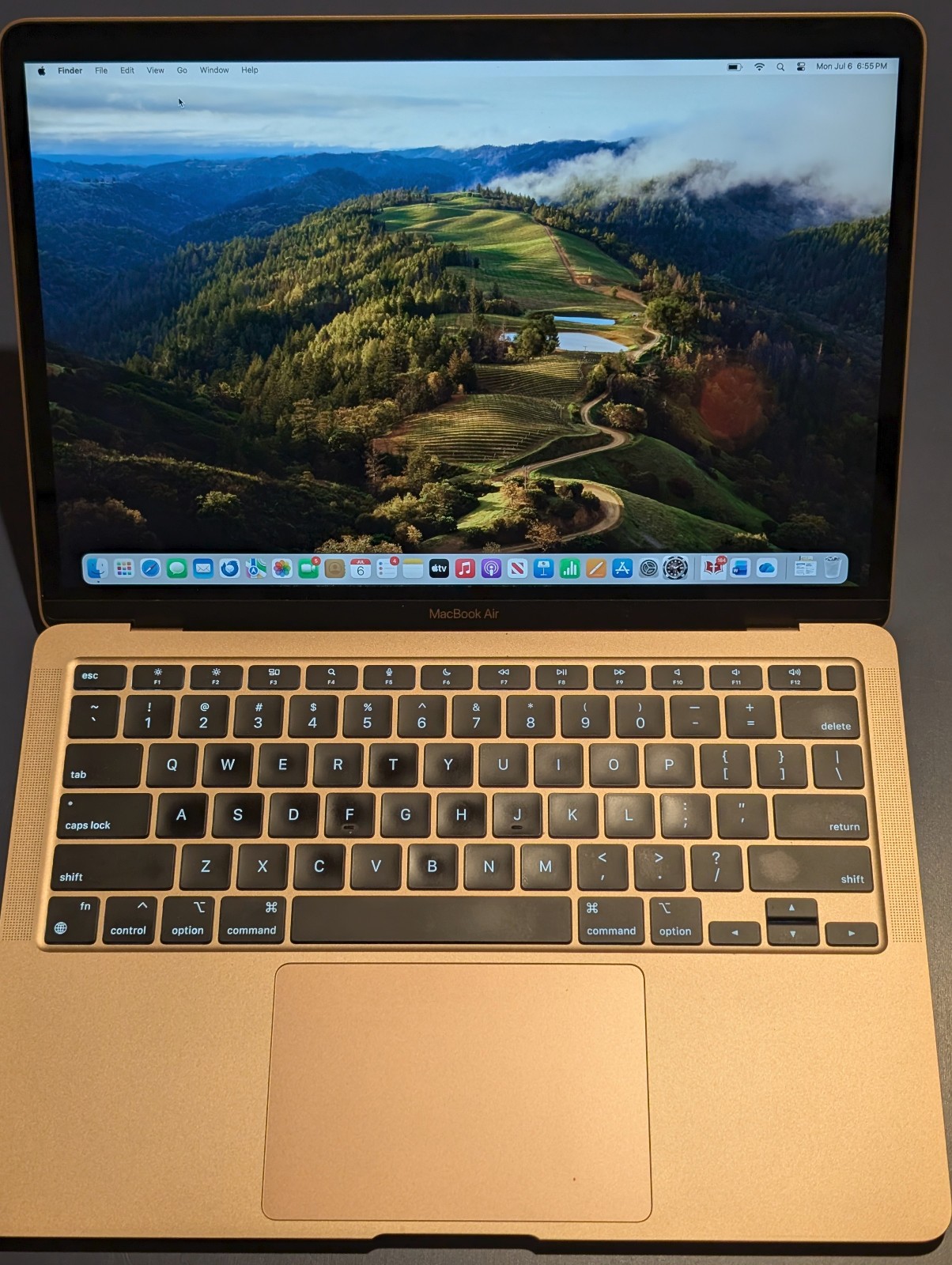 2020 Apple MacBook Air 13.3″ M1 7C GPU 3.2GHz 8GB RAM 256GB SSD A2337 Gold
