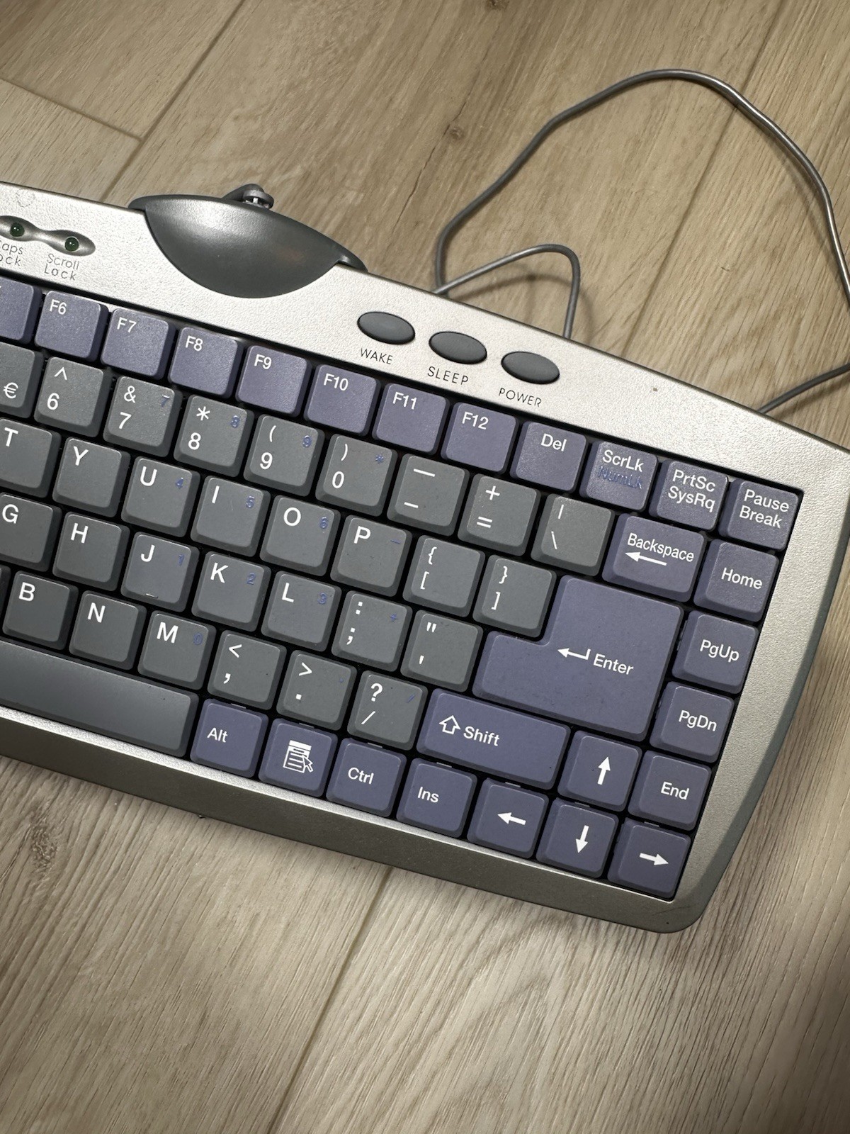 Zippy WK610 Compact Keyboard & Klemm Enterprises Mini Under-Desk Tray Bundle