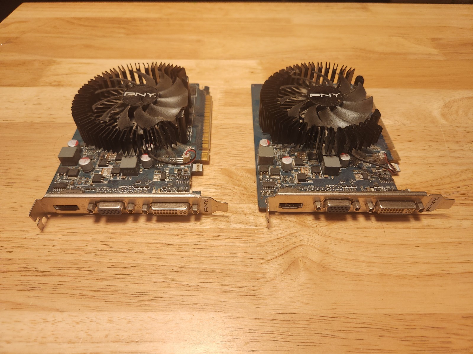 (Lot of 2) PNY GeForce GT 630 2GB DDR3 PCIe 3.0 Graphics Card TESTED WORKING