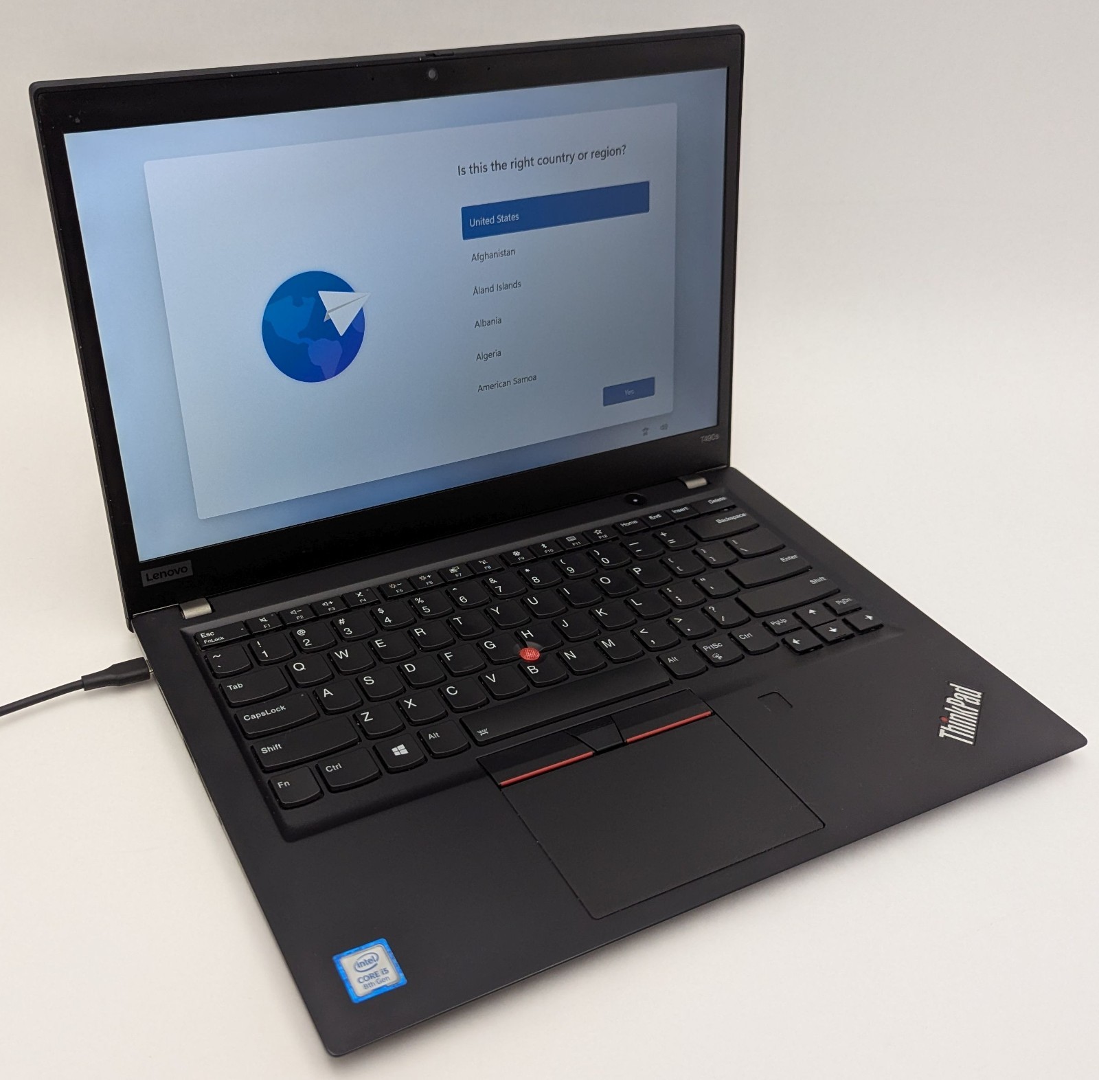 Lenovo ThinkPad T490s 14″ Laptop i5-8265U 1.60GHz 8GB RAM 256GB NVMe SSD Win 11