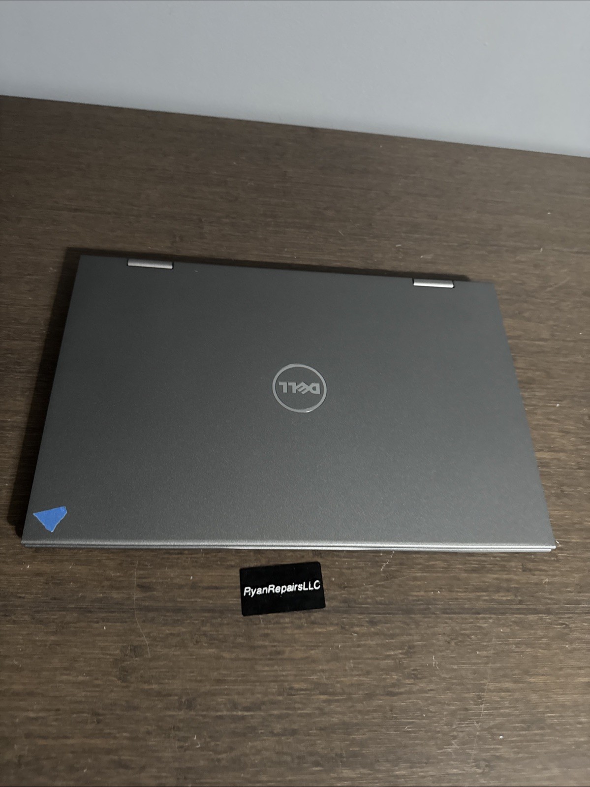 Dell Latitude Laptop Unknown model- 8gb DDR4, Intel i7. Parts or repair turns on