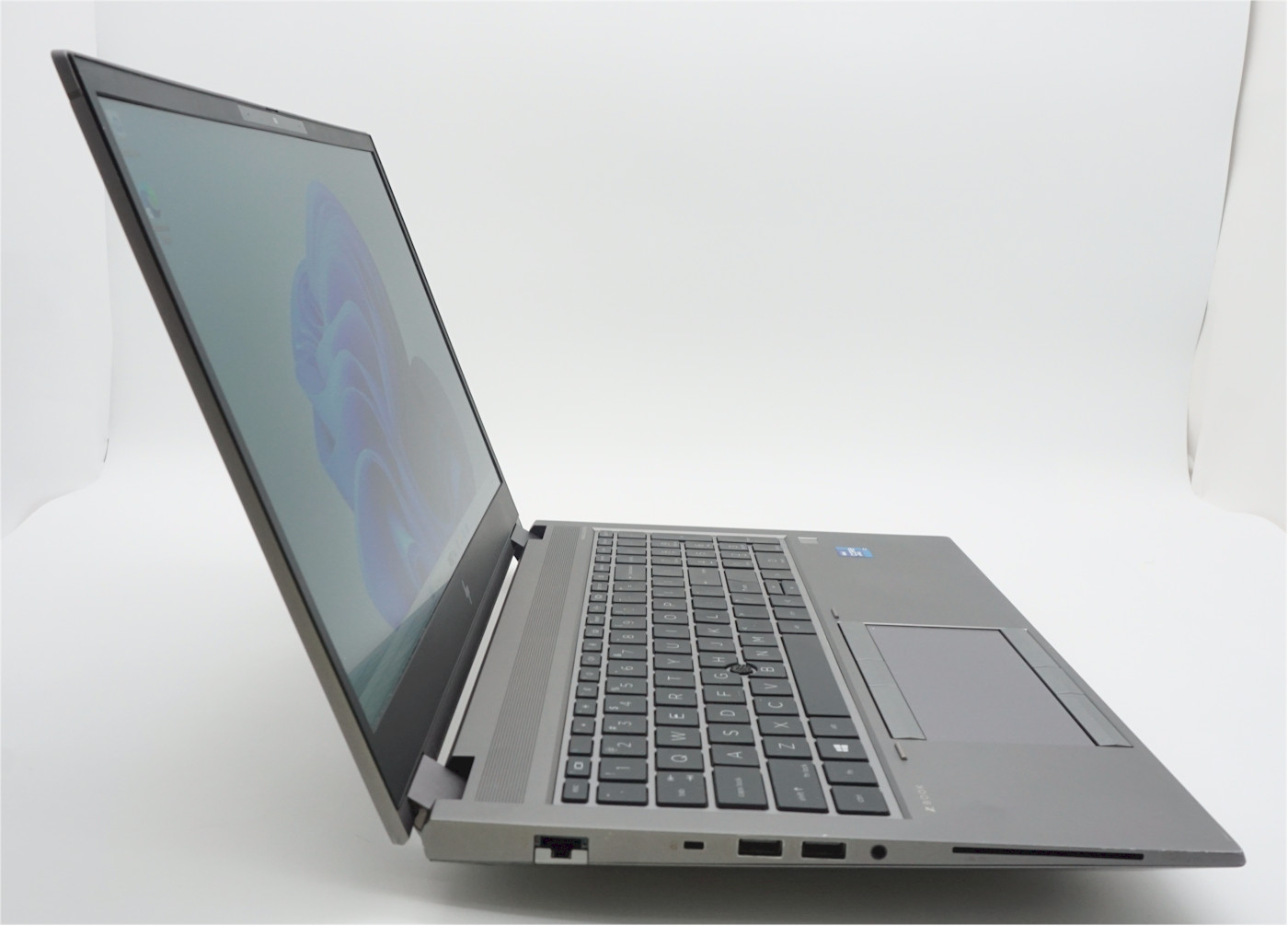 HP Zbook Fury 15.6″ G8 Laptop i7-11850H 32GB 1TB NVIDIA RTX A4000 8GB Backlit KB