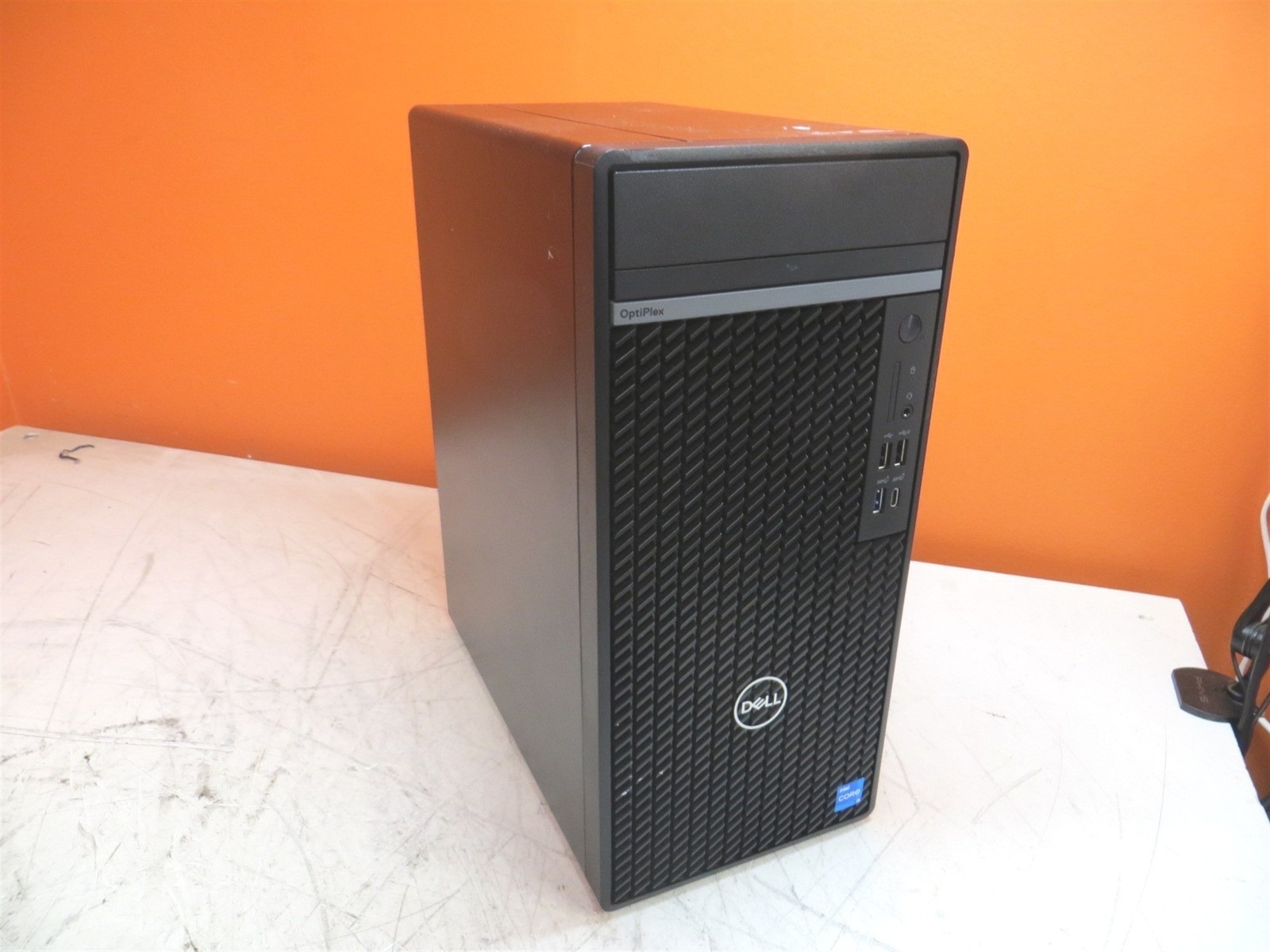 Dell OptiPlex Tower Plus 7010 Desktop Intel i5-13400 4.6GHz 8GB 256GB SSD w/ OS