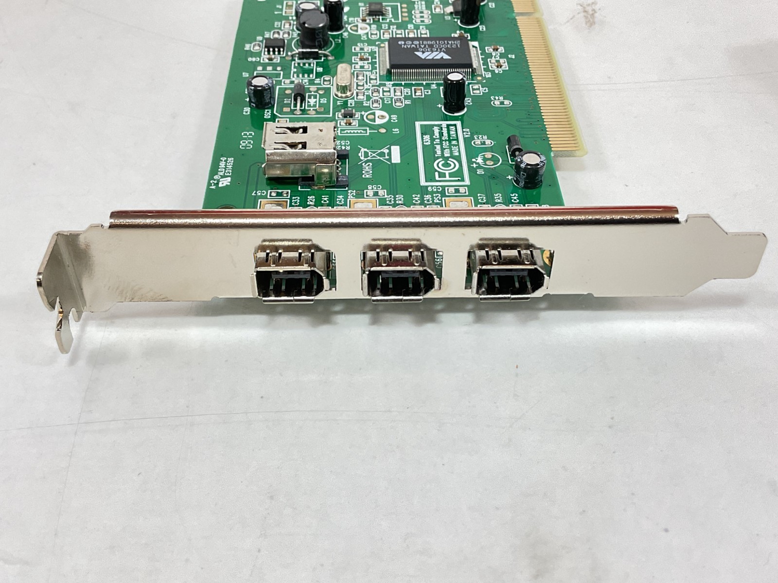 StarTech 4-Port PCI 1394a FireWire Adapter Card – PCI1394MP