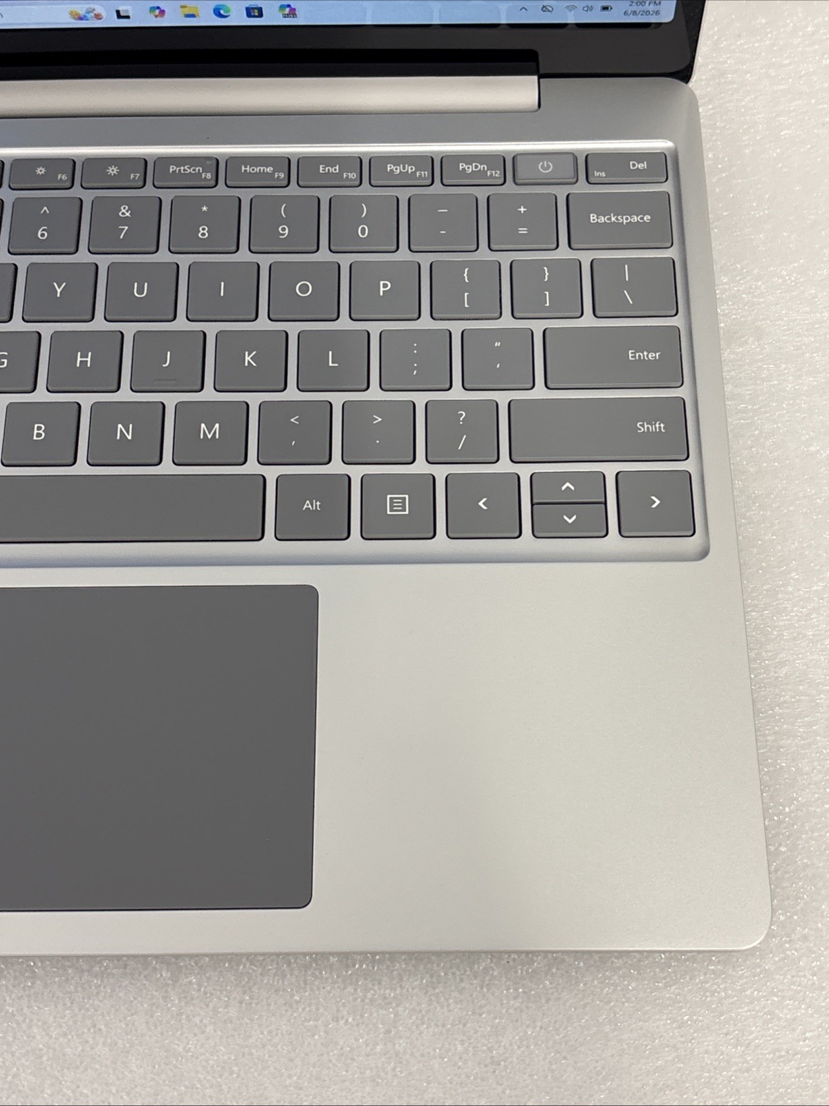 Microsoft Surface Laptop Go 12.4″ (256GB, Intel i5 10th Gen., 8GB) – Platinum