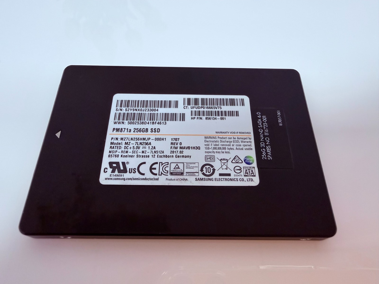 Samsung 256 GB 2.5 in SATA III Solid State Drive