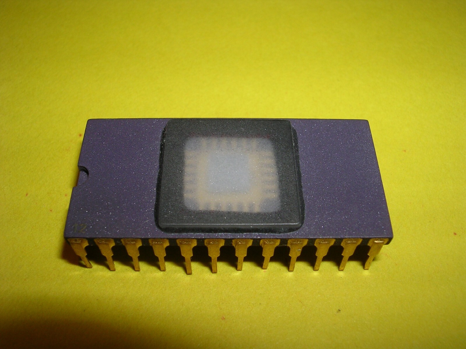 Unknown / Unbranded EPROM (Probably a 2716 / C2716)