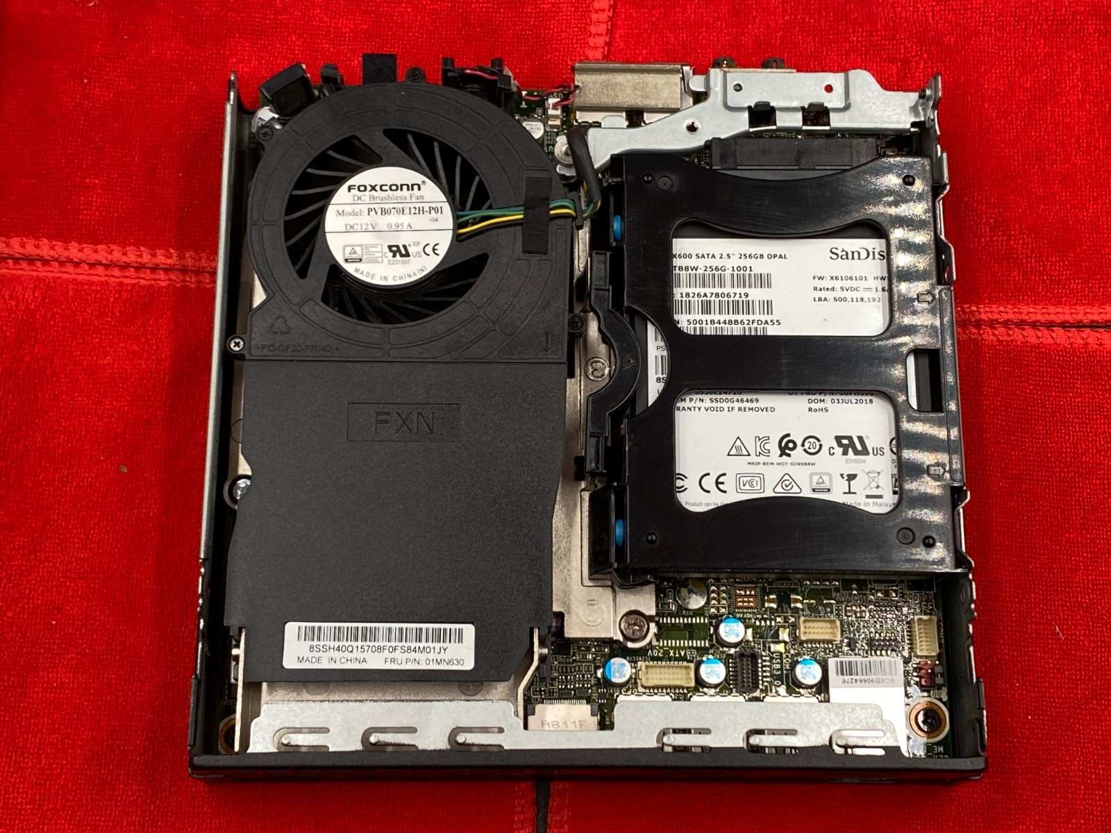 LENOVO THINKCENTRE M910q TINY i5-7500T 8GB RAM 250GB SSD WINDOWS 11 WiFi+CHARGER