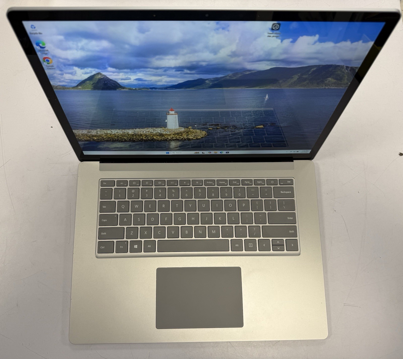 Microsoft Surface Laptop 3 1873 15″ Ryzen 5 8GB RAM 256GB (Some Times No Power)