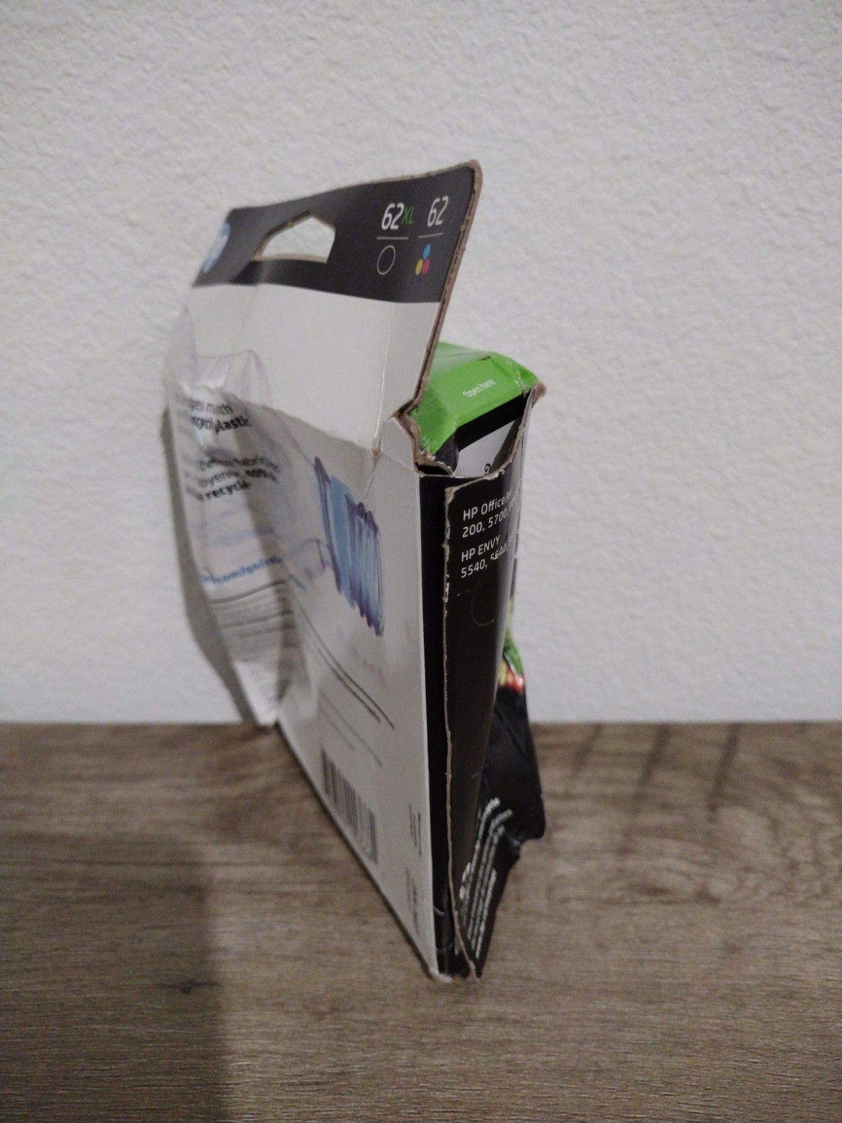 Genuine HP N9H67FN HP 62XL Black & HP 62 Tri-Color Combo Pack Exp 01/27 Box Dmg.