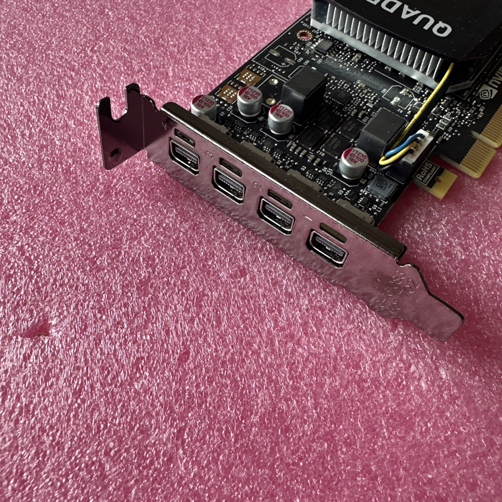 NVIDIA Quadro P1000 4GB GDDR5 Graphics Card✅4x mini-Display Port✅Low Profile