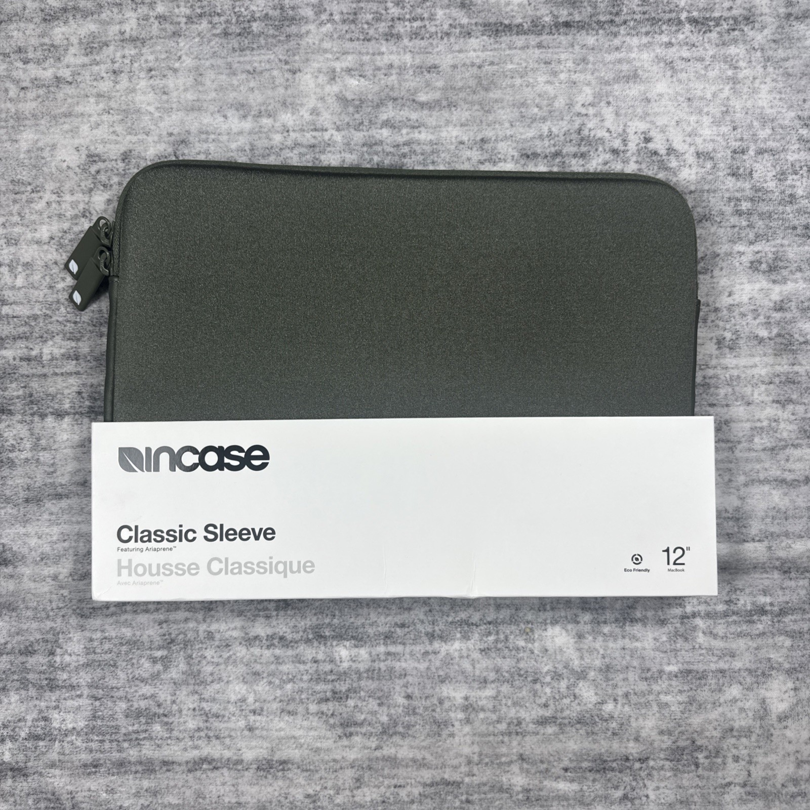 New Incase Classic Carrying Sleeve for 12″ Apple MacBook Olive Green