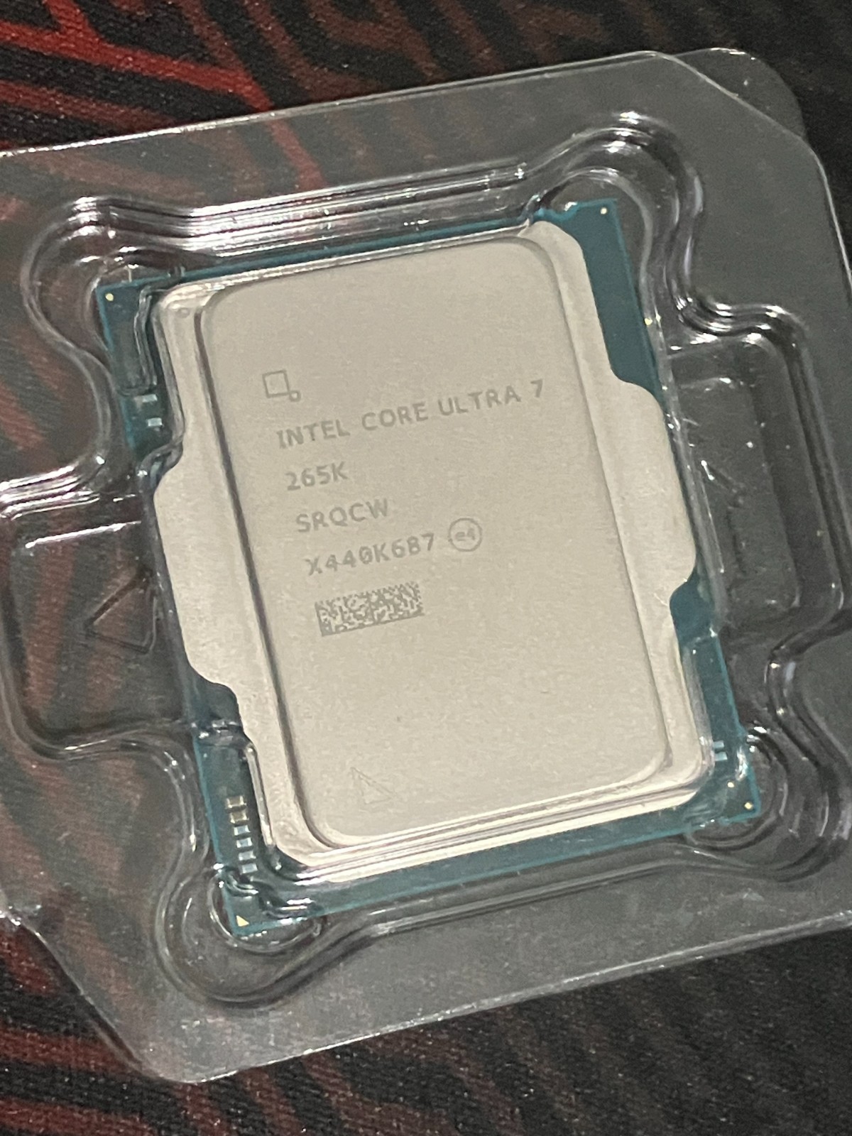 INTEL ULTRA 7 265K PROCESSOR – LIGHTLY USED – FOR 1 MONTH