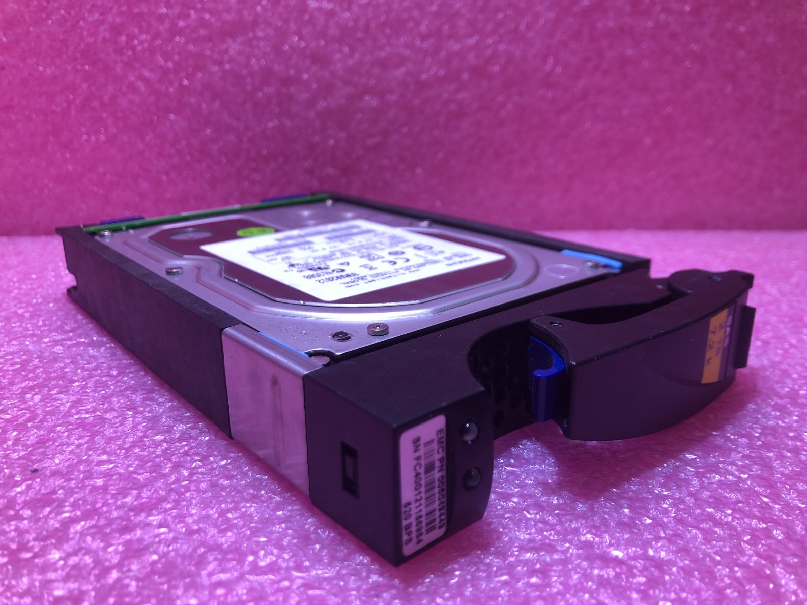 Strong-IT Dell / EMC 005049449 2TB SAS 7.2K 6G 3.5″ NL HDD