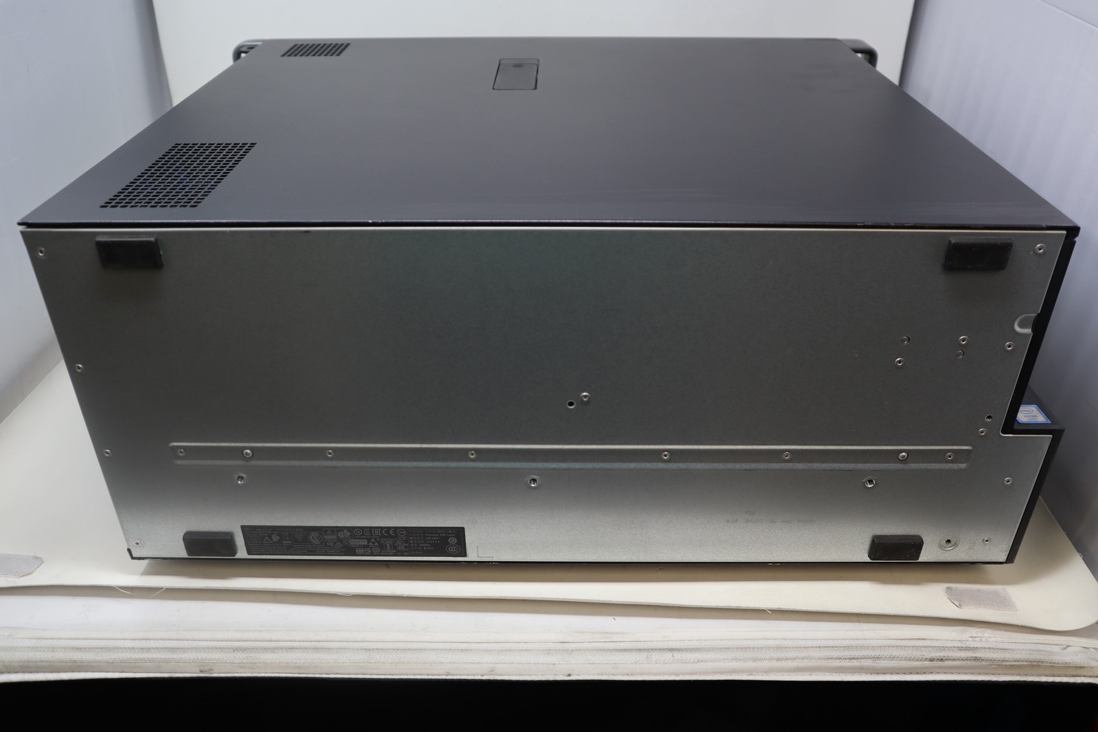 Dell Precision 7920 Desktop Intel Xeon Gold 6128 3.40GHz 32GB RAM No HDD No OS